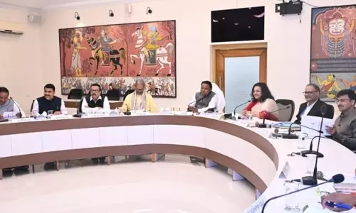 Odisha कैबिनेट ने 10 विभागों में 12 प्रस्तावों को मंज़ूरी दी
