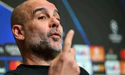 Pep Guardiola ने फिलिस्तीनी बच्चों के लिए सुरक्षा बढ़ाने की अपील की Pep Guardiola ने फिलिस्तीनी बच्चों के लिए सुरक्षा बढ़ाने की अपील की