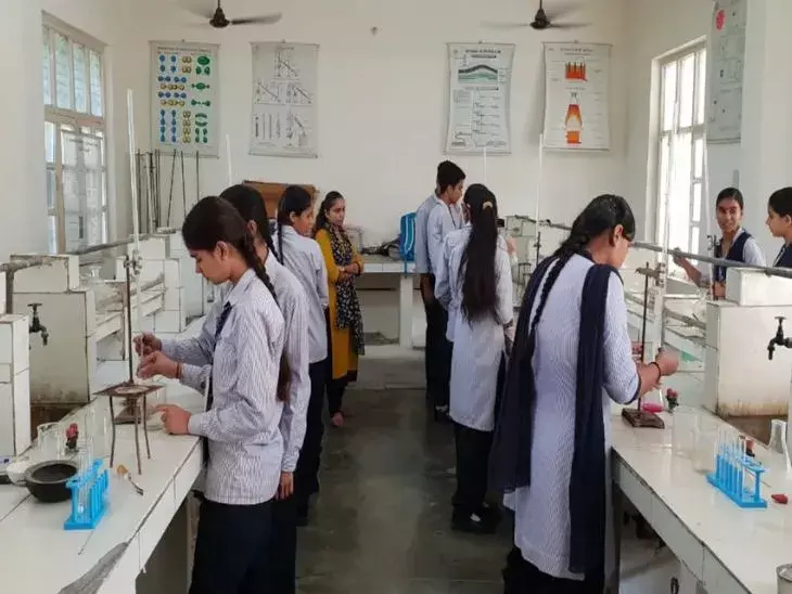 Chandigarh: प्राइमरी शिक्षक अब 12वीं प्रैक्टिकल परीक्षा में करेंगे जिम्मेदारी