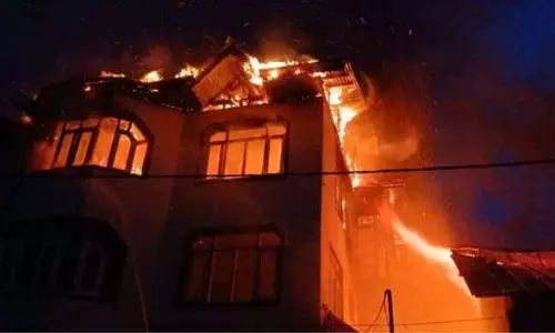 RAMBAN: आवासीय मकान जलकर खाक हो गया