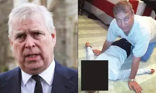 नई एपस्टीन फाइलों से पता चला है कि बदनाम prince Andrew एक महिला के ऊपर झुके हुए थे