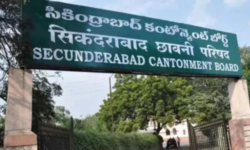 झुग्गी-झोपड़ी में रहने वाले लोग SCB-GHMC विलय की मांग करने वाले BRS अभियान का समर्थन कर रहे
