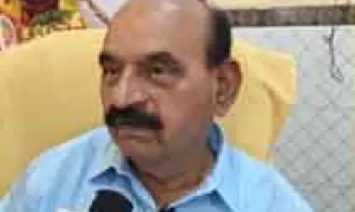 ट्रैफिक नियमों का करें पालन, सुरक्षित रखें जान: Minister NMD Farooq ट्रैफिक नियमों का करें पालन, सुरक्षित रखें जान: Minister NMD Farooq