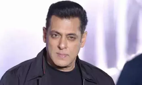 लुक पर आलोचना का Salman ने दिया करारा जवाब: किरदार की ज़रूरत है यह लुक लुक पर आलोचना का Salman ने दिया करारा जवाब: किरदार की ज़रूरत है यह लुक