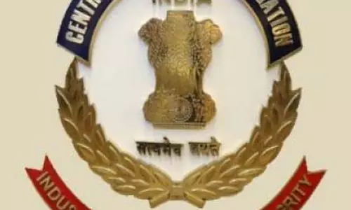सीबीआई ने सेना के एक कर्मचारी को रिश्वत लेने के आरोप में किया गिरफ्तार सीबीआई ने सेना के एक कर्मचारी को रिश्वत लेने के आरोप में किया गिरफ्तार