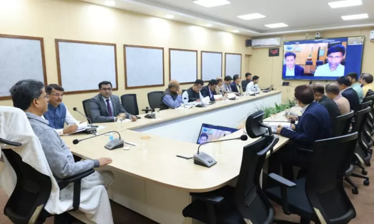 Tripura CM ने AIIMS नई दिल्ली के साथ स्वास्थ्य विभाग के MoU की प्रगति की समीक्षा की Tripura CM ने AIIMS नई दिल्ली के साथ स्वास्थ्य विभाग के MoU की प्रगति की समीक्षा की