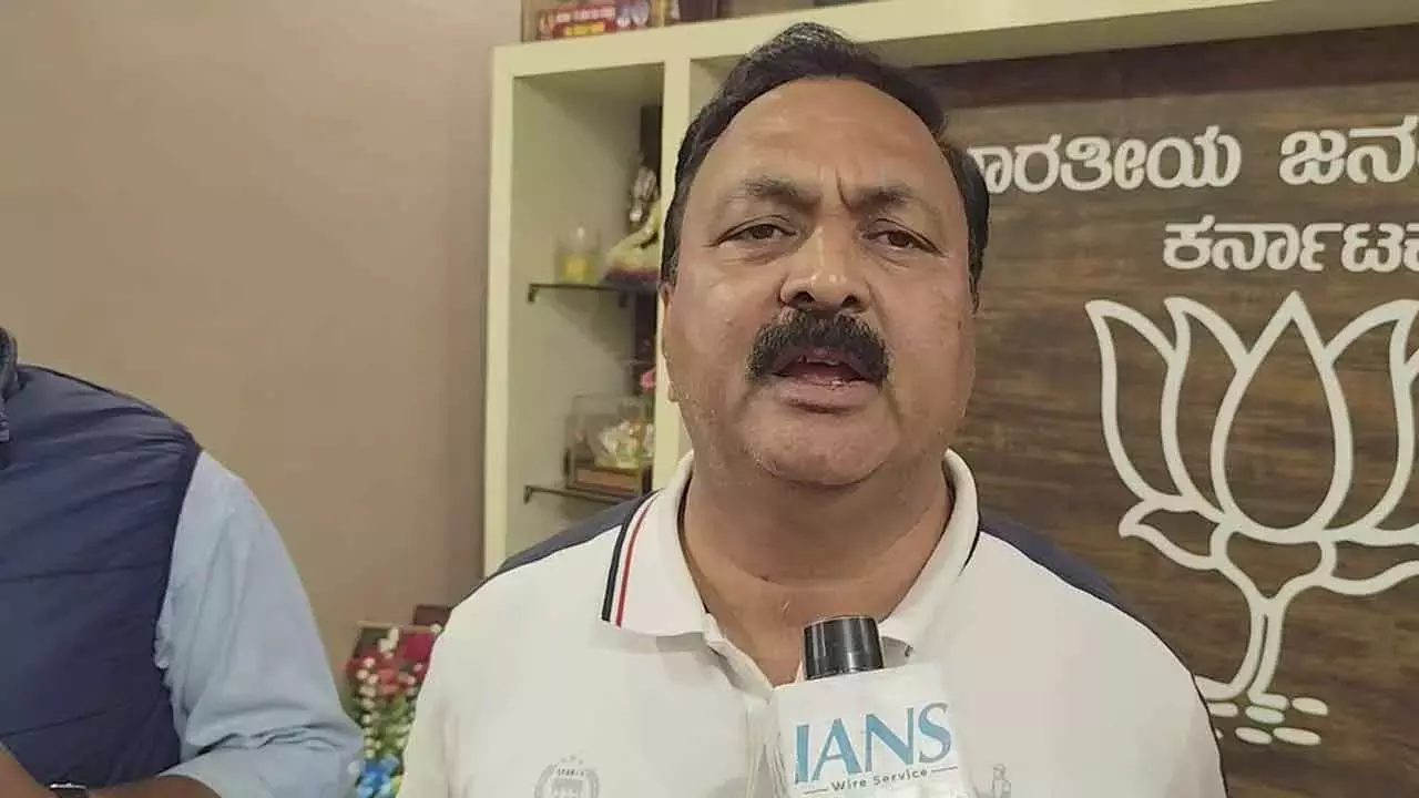 Karnataka: बीजेपी विधायक ने फिल्म बैन का स्वागत किया Karnataka: बीजेपी विधायक ने फिल्म बैन का स्वागत किया