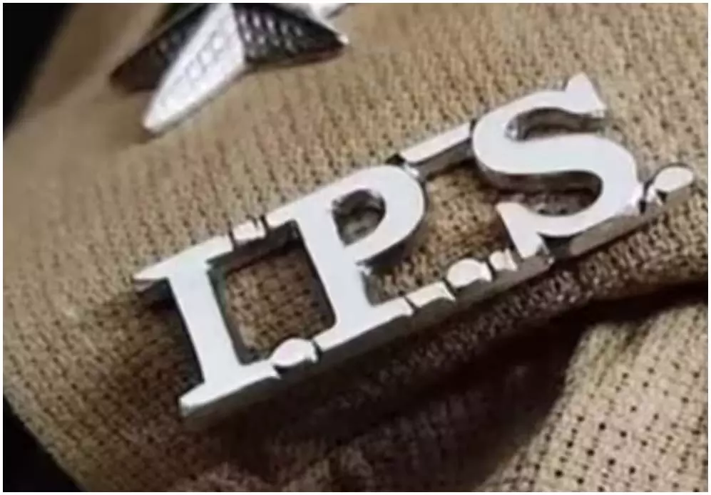 केंद्रीय गृह मंत्रालय का बड़ा फैसला, IPS अधिकारियों के लिए क्यों लाया गया ऐसा नियम? केंद्रीय गृह मंत्रालय का बड़ा फैसला, IPS अधिकारियों के लिए क्यों लाया गया ऐसा नियम?