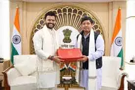 मदुरै एयरपोर्ट को अपग्रेड किया जाएगा: एविएशन मंत्री मदुरै एयरपोर्ट को अपग्रेड किया जाएगा: एविएशन मंत्री