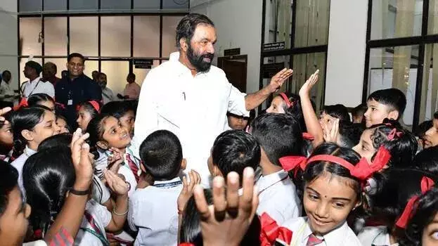kerala: अगले शैक्षणिक सत्र से कक्षा 10 का सिलेबस कम किया जाएगा kerala: अगले शैक्षणिक सत्र से कक्षा 10 का सिलेबस कम किया जाएगा