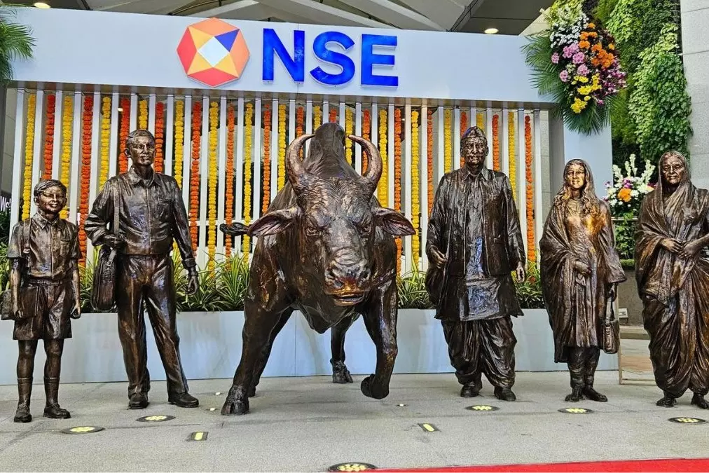 NSE IPO पर कानूनी सलाह: पेंडिंग केस और जोखिमों की जानकारी प्रदान की जाए NSE IPO पर कानूनी सलाह: पेंडिंग केस और जोखिमों की जानकारी प्रदान की जाए