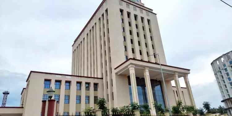 Bhubaneswar BMC ने 167 झुग्गीवासियों को घर अलॉट किए। Bhubaneswar BMC ने 167 झुग्गीवासियों को घर अलॉट किए।
