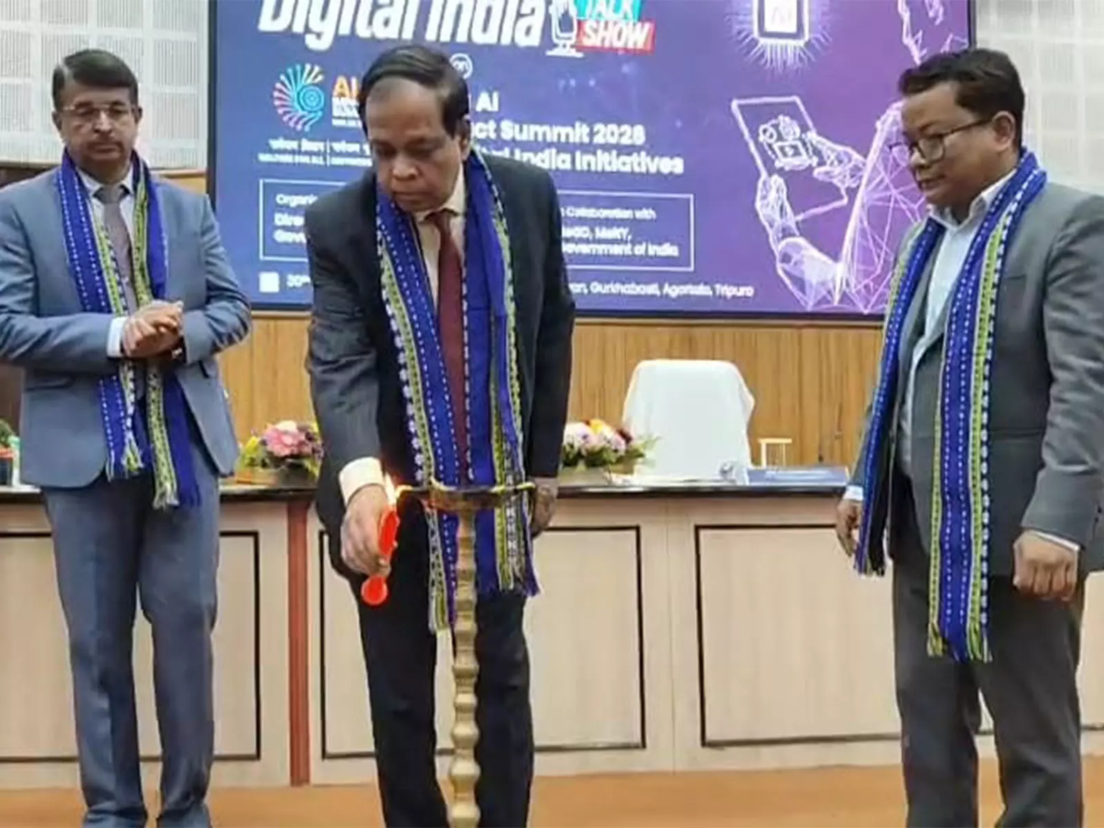 भारत-AI इम्पैक्ट समिट 2026 से पहले त्रिपुरा AI जागरूकता अभियान का नेतृत्व कर रहा भारत-AI इम्पैक्ट समिट 2026 से पहले त्रिपुरा AI जागरूकता अभियान का नेतृत्व कर रहा
