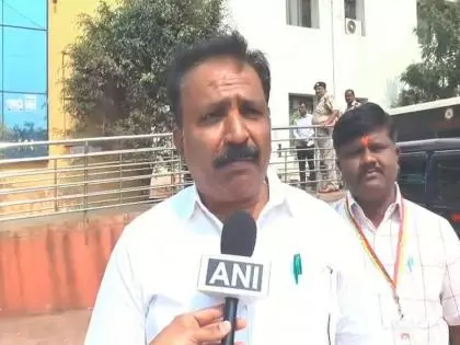 Bidar में ट्रांसफॉर्मर में धमाके से स्कूली बच्चों समेत पांच लोग घायल Bidar में ट्रांसफॉर्मर में धमाके से स्कूली बच्चों समेत पांच लोग घायल