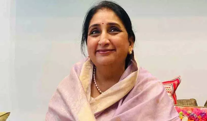 सुनेत्रा पवार NCP विधायक दल की नेता चुनी गईं सुनेत्रा पवार NCP विधायक दल की नेता चुनी गईं