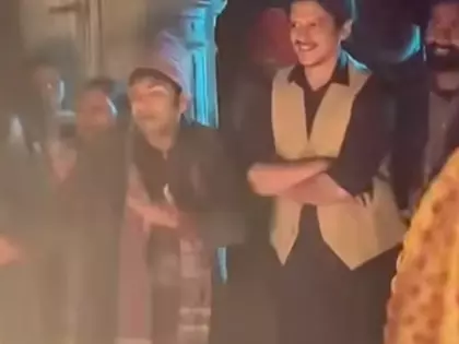 Vijay Varma ने दिखाया कि उन्होंने गुस्ताख इश्क की शूटिंग कैसे पूरी की Vijay Varma ने दिखाया कि उन्होंने गुस्ताख इश्क की शूटिंग कैसे पूरी की