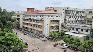 Jabalpur: जबलपुर रैगिंग केस में प्रशासन सख्त, 8 MBBS छात्र निलंबित Jabalpur: जबलपुर रैगिंग केस में प्रशासन सख्त, 8 MBBS छात्र निलंबित