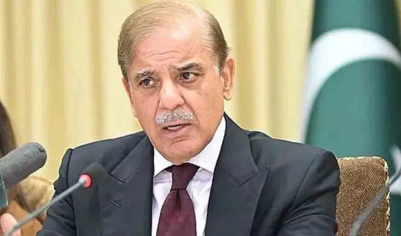 Pakistan के पीएम शहबाज शरीफ ने लोन मांगने की तुलना भीख मांगने से की Pakistan के पीएम शहबाज शरीफ ने लोन मांगने की तुलना भीख मांगने से की