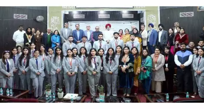 JU में बिजनेस में इनोवेशन और सस्टेनेबिलिटी पर इंटरनेशनल कॉन्फ्रेंस खत्म हुई JU में बिजनेस में इनोवेशन और सस्टेनेबिलिटी पर इंटरनेशनल कॉन्फ्रेंस खत्म हुई