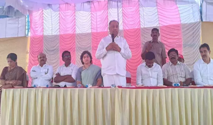 नेताओं का कहना है कि BRS-CPM गठबंधन येदुलापुरम चुनाव जीत सकता नेताओं का कहना है कि BRS-CPM गठबंधन येदुलापुरम चुनाव जीत सकता