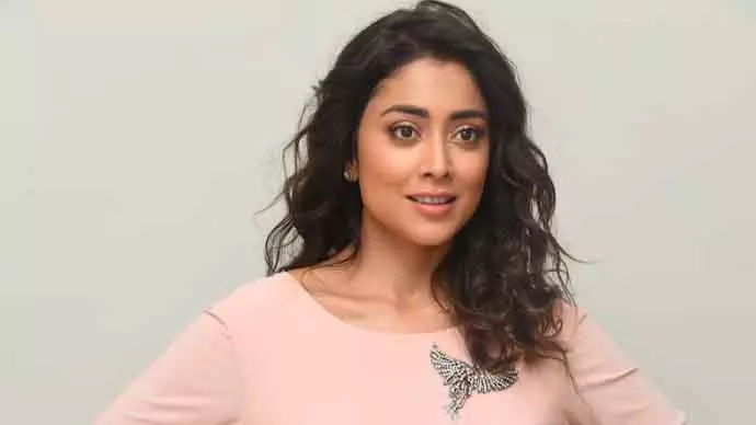 Shriya Saran ने साउथ इंडस्ट्री से जुड़े अपने अनुभव साझा किए Shriya Saran ने साउथ इंडस्ट्री से जुड़े अपने अनुभव साझा किए