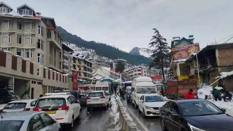 प्रोटोकॉल उल्लंघन के लिए Mandi DC के खिलाफ विशेषाधिकार हनन का नोटिस दायर किया गया प्रोटोकॉल उल्लंघन के लिए Mandi DC के खिलाफ विशेषाधिकार हनन का नोटिस दायर किया गया