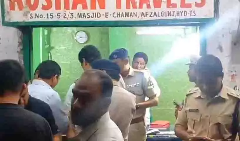 Afzal गंज गोलीबारी के संदिग्ध एक साल बाद भी फरार, पुलिस की तलाश जारी Afzal गंज गोलीबारी के संदिग्ध एक साल बाद भी फरार, पुलिस की तलाश जारी