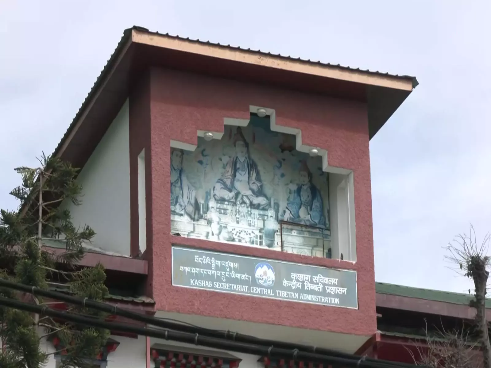 दलाई लामा मतदान के लिए दक्षिण India में तैयार दलाई लामा मतदान के लिए दक्षिण India में तैयार