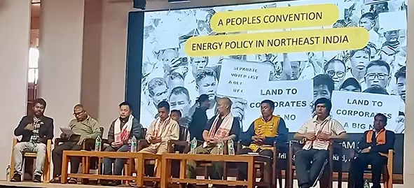 Arunachal: भूमि अधिकारों और वनों की सुरक्षा के लिए गुवाहाटी घोषणापत्र पर हस्ताक्षर किए गए Arunachal: भूमि अधिकारों और वनों की सुरक्षा के लिए गुवाहाटी घोषणापत्र पर हस्ताक्षर किए गए