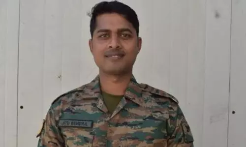 Nayagarh में गणतंत्र दिवस पर शहीद हुए सेना के जवान का अंतिम संस्कार किया गया Nayagarh में गणतंत्र दिवस पर शहीद हुए सेना के जवान का अंतिम संस्कार किया गया