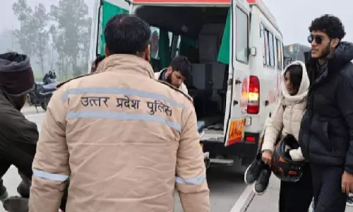 हाईवे में यूनिवर्सिटी छात्र की मौत, डिवाइडर से जा टकराई बाइक हाईवे में यूनिवर्सिटी छात्र की मौत, डिवाइडर से जा टकराई बाइक