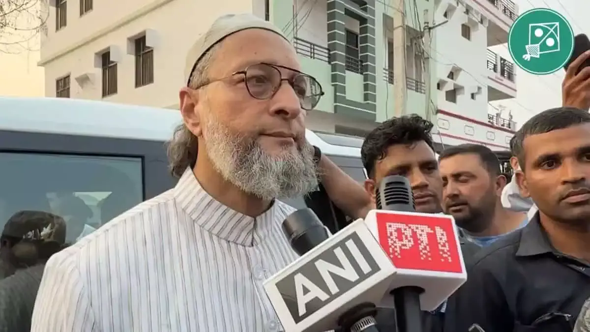 Hyderabad: असदुद्दीन ओवैसी ने तंदूर से नगर निगम चुनाव प्रचार शुरू किया