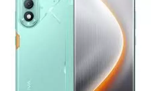 Tecno Pova Curve 2 :भारत में जल्द लॉन्च होने वाला है नया  स्मार्टफोन