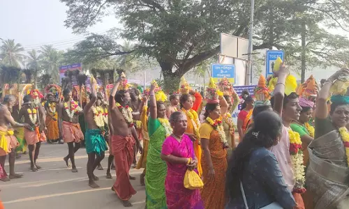 Tamil Nadu : आज पलानी में थाईपुसम रथ यात्रा ,लाखों श्रद्धालु जमा हुए