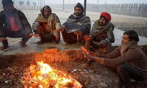MP : राज्य में बारिश, कोहरा और ठंड का प्रकोप; ओलावृष्टि की चेतावनी जारी MP : राज्य में बारिश, कोहरा और ठंड का प्रकोप; ओलावृष्टि की चेतावनी जारी