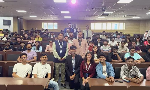 Indore : IIT इंदौर ने रूट्स सेलिब्रेट किया, आजीवन रिश्तों को मज़बूत किया Indore : IIT इंदौर ने रूट्स सेलिब्रेट किया, आजीवन रिश्तों को मज़बूत किया