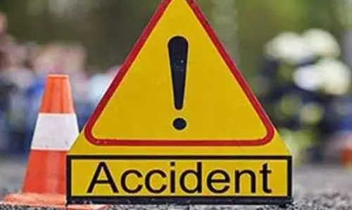 Phagwara में कैंटर-ट्रक की टक्कर, ड्राइवर की हालत गंभीर