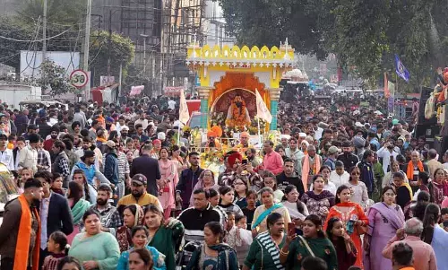 Phagwara में गुरु रविदास जयंती की पूर्व संध्या पर निकाली गई शोभा यात्रा Phagwara में गुरु रविदास जयंती की पूर्व संध्या पर निकाली गई शोभा यात्रा