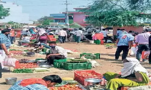 रायपुर : कारोबारी का 24 हजार चोरी, साप्ताहिक बाजार में उठाईगिरी रायपुर : कारोबारी का 24 हजार चोरी, साप्ताहिक बाजार में उठाईगिरी
