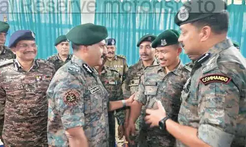 CRPF के DG ने कश्मीर में सुरक्षा स्थिति और ऑपरेशनल तैयारियों की समीक्षा की