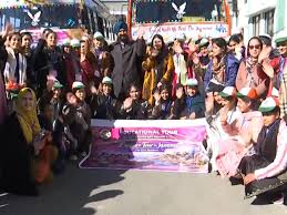 Doda से 60 से ज़्यादा लड़कियाँ एजुकेशनल एक्सपोज़र टूर पर जम्मू के लिए रवाना हुईं