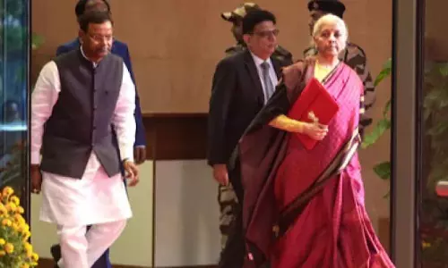 सीतारमण ने विदेशी क्लाउड कंपनियों को 2047 तक टैक्स हॉलिडे दिया सीतारमण ने विदेशी क्लाउड कंपनियों को 2047 तक टैक्स हॉलिडे दिया