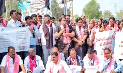 आसिफ़ाबाद में SIT notice के दस्तावेज़ जलाए गए आसिफ़ाबाद में SIT notice के दस्तावेज़ जलाए गए