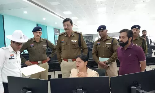 पुलिस कमिश्नर डॉ संजीव शुक्ला ने किया आईटीएमएस का निरीक्षण पुलिस कमिश्नर डॉ संजीव शुक्ला ने किया आईटीएमएस का निरीक्षण