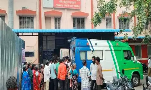 Tamil Nadu: सड़क हादसे में कॉलेज के तीन छात्र घायल हुए, बाद में मौत