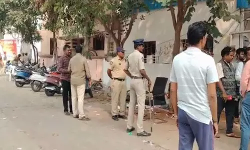 TDP द्वारा कथित तोड़फोड़ के बाद पुलिस ने अंबाती रामबाबू के आवास पर सुरक्षा बढ़ा दी