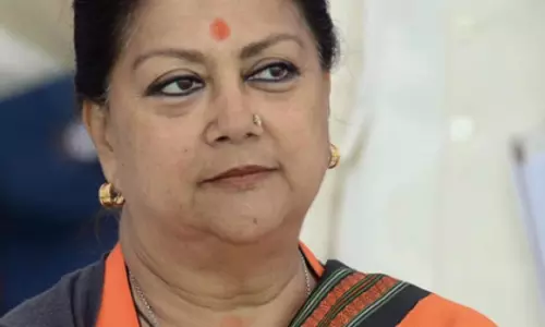 Rajasthan की पूर्व सीएम वसुंधरा राजे ने केंद्रीय बजट की सराहना की Rajasthan की पूर्व सीएम वसुंधरा राजे ने केंद्रीय बजट की सराहना की