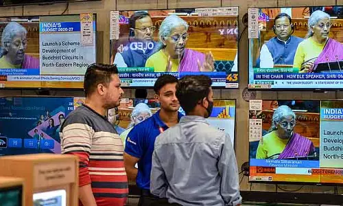 Union Budget 2026-27: विदेशी सहायता में बड़ा बदलाव, बांग्लादेश को मिलने वाली सहायता आधी कर दी गई Union Budget 2026-27: विदेशी सहायता में बड़ा बदलाव, बांग्लादेश को मिलने वाली सहायता आधी कर दी गई