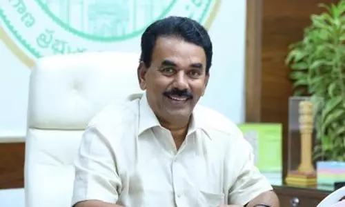 Telangana: मृत एक्साइज कांस्टेबल के परिवार को 1 करोड़ रुपये राहत Telangana: मृत एक्साइज कांस्टेबल के परिवार को 1 करोड़ रुपये राहत