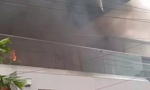 जोगी रमेश के घर पर TDP नेताओं पर हमला
